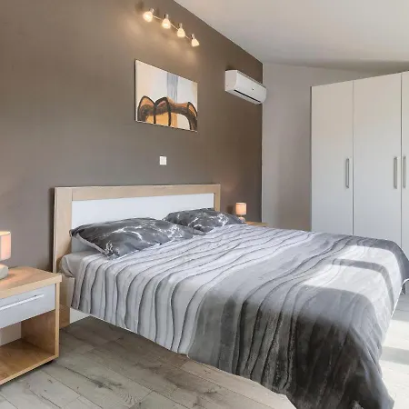 Corina By Interhome *